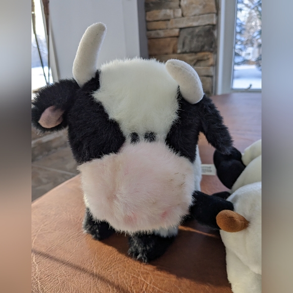 Cute Cows Stuffed Toys - Picture 2 of 5